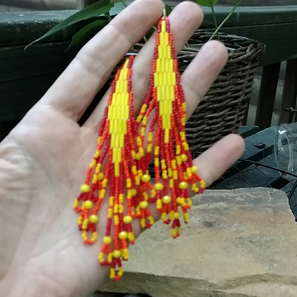 Native American bead earrings - Picture 3 of 4